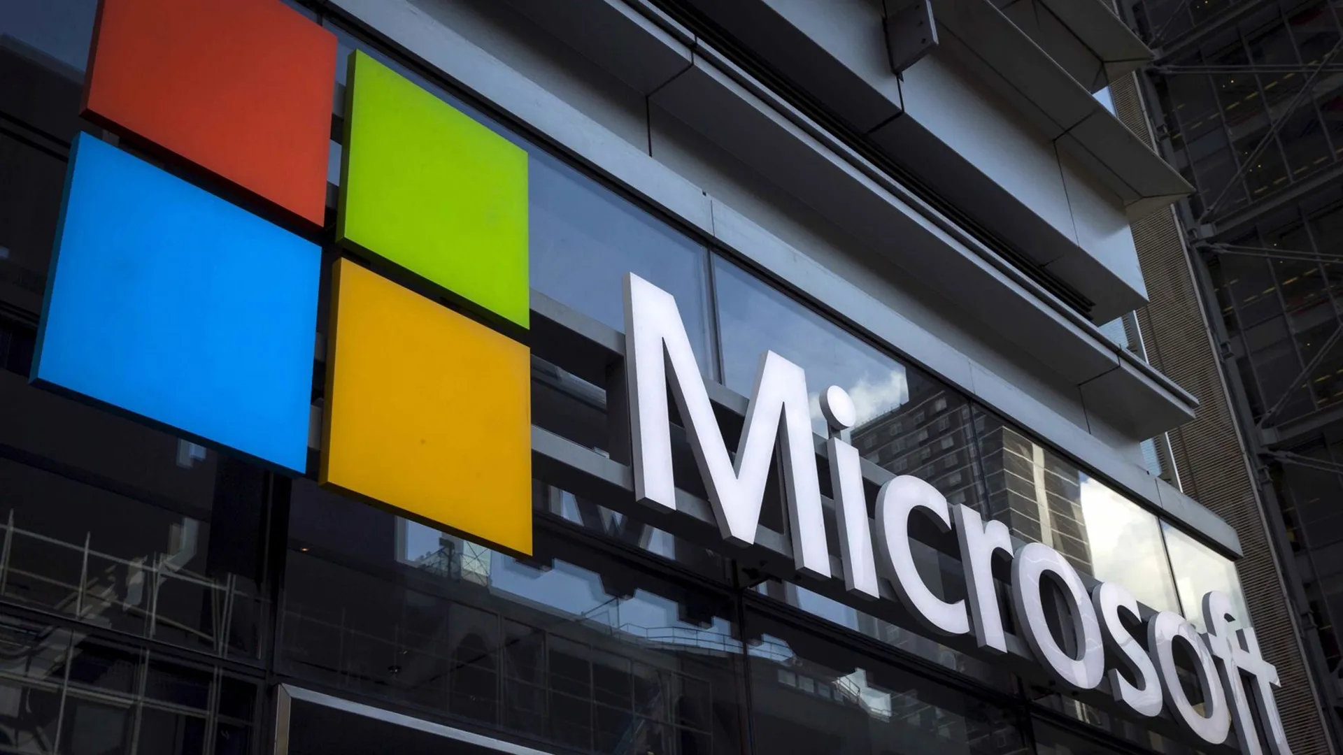 Alumnos del Tec colaboran en Microsoft 