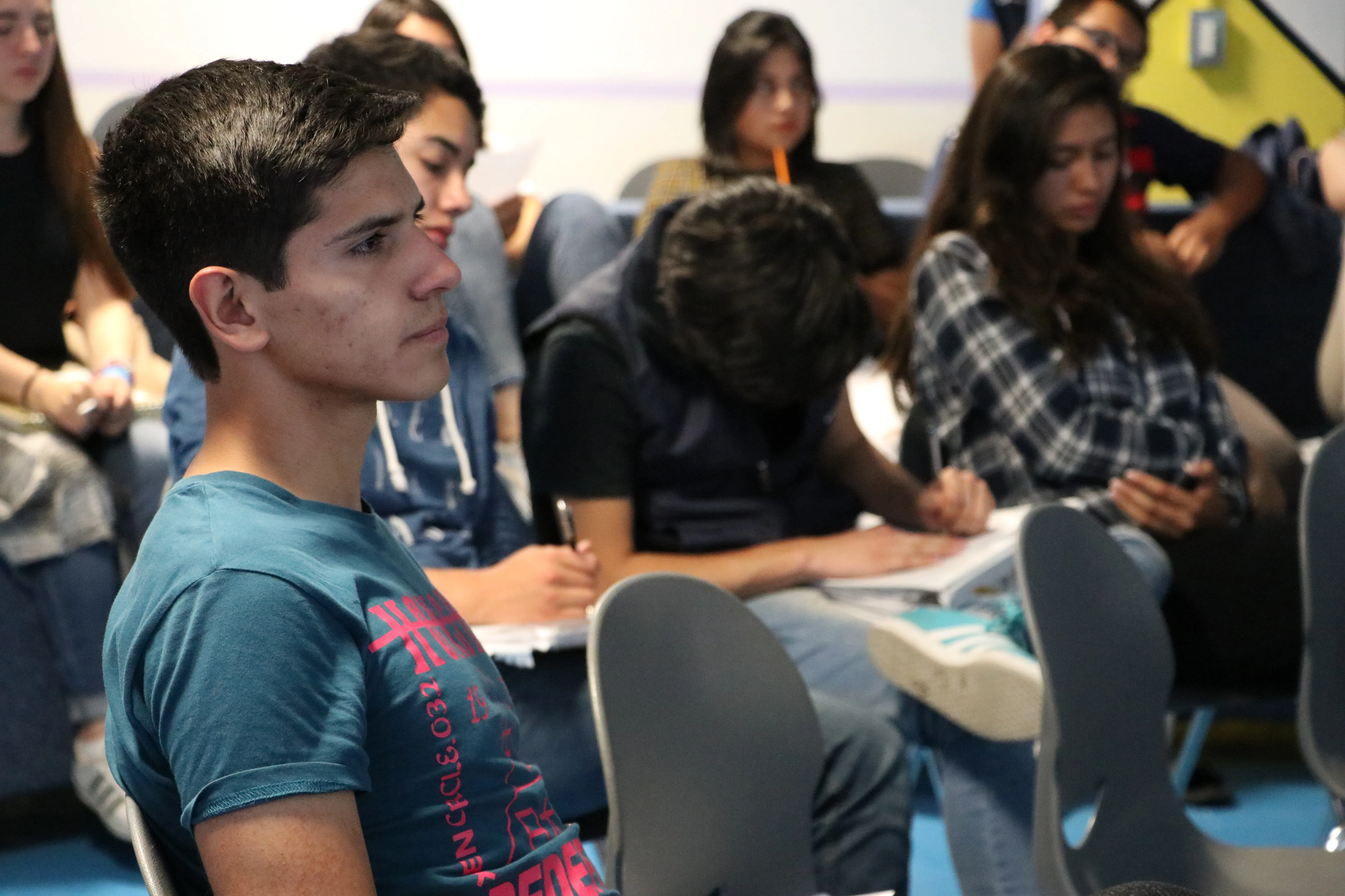 Alumnos de PrepaTec Querétaro durante el World Cafe
