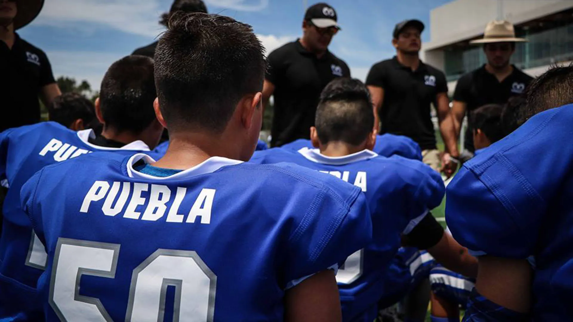 Consagran un circulo virtuoso de estudiantes-atletas