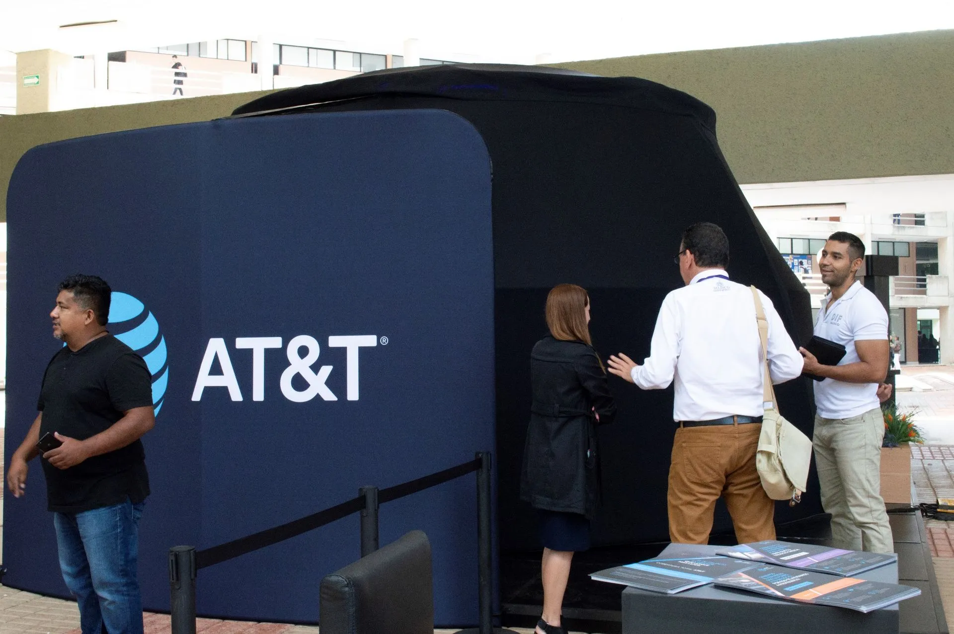Convenio AT&T y Tec de Monterrey