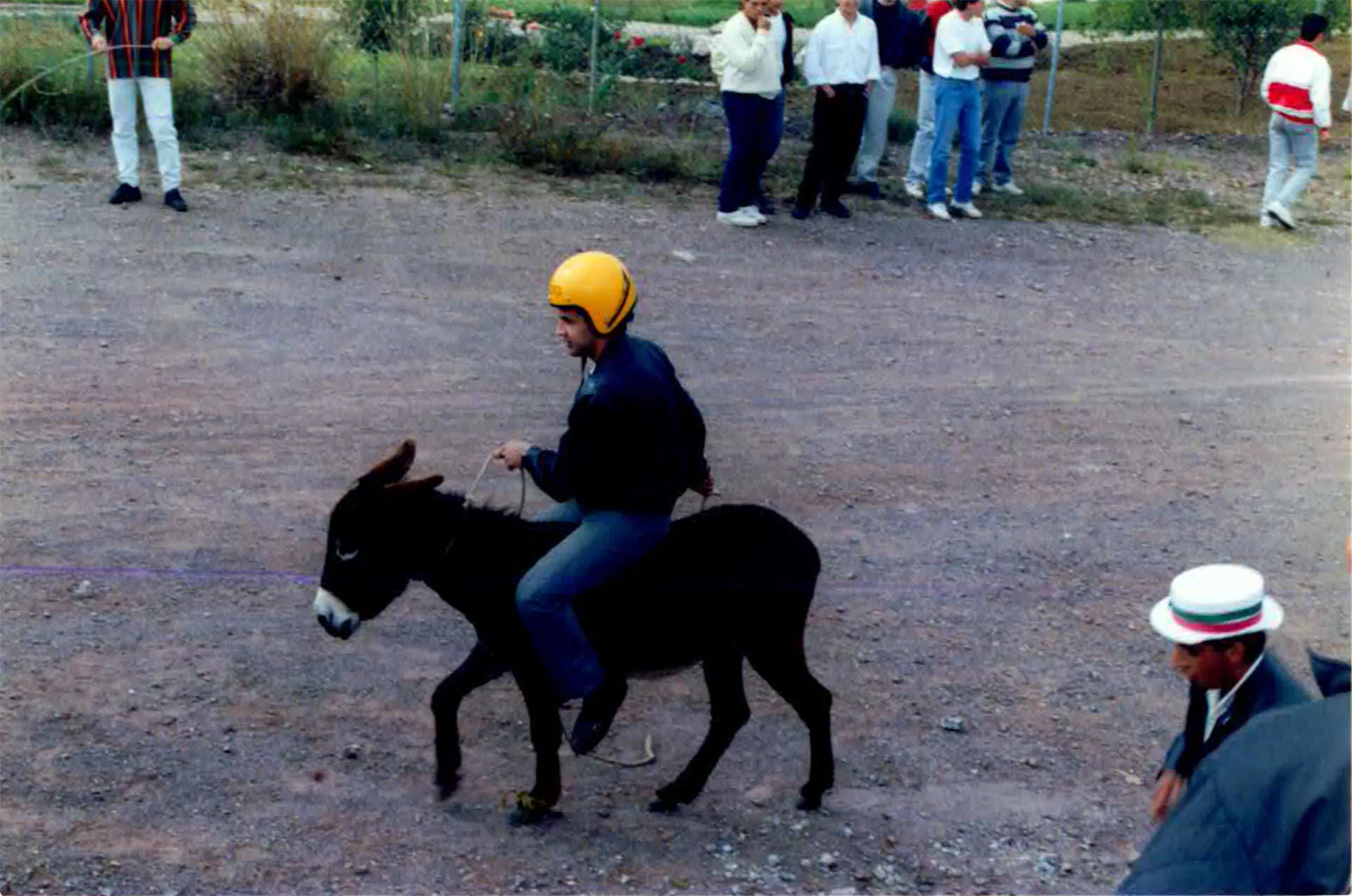 En las primeros años del campus se realizaban con éxito carreras de burros  como actividades para los alumnos