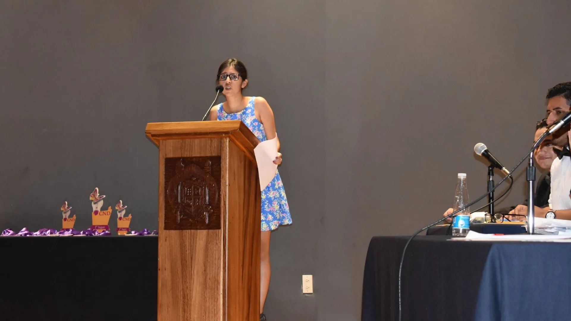 Valeria Hernández la EXATEC que rompe las fronteras en el debate