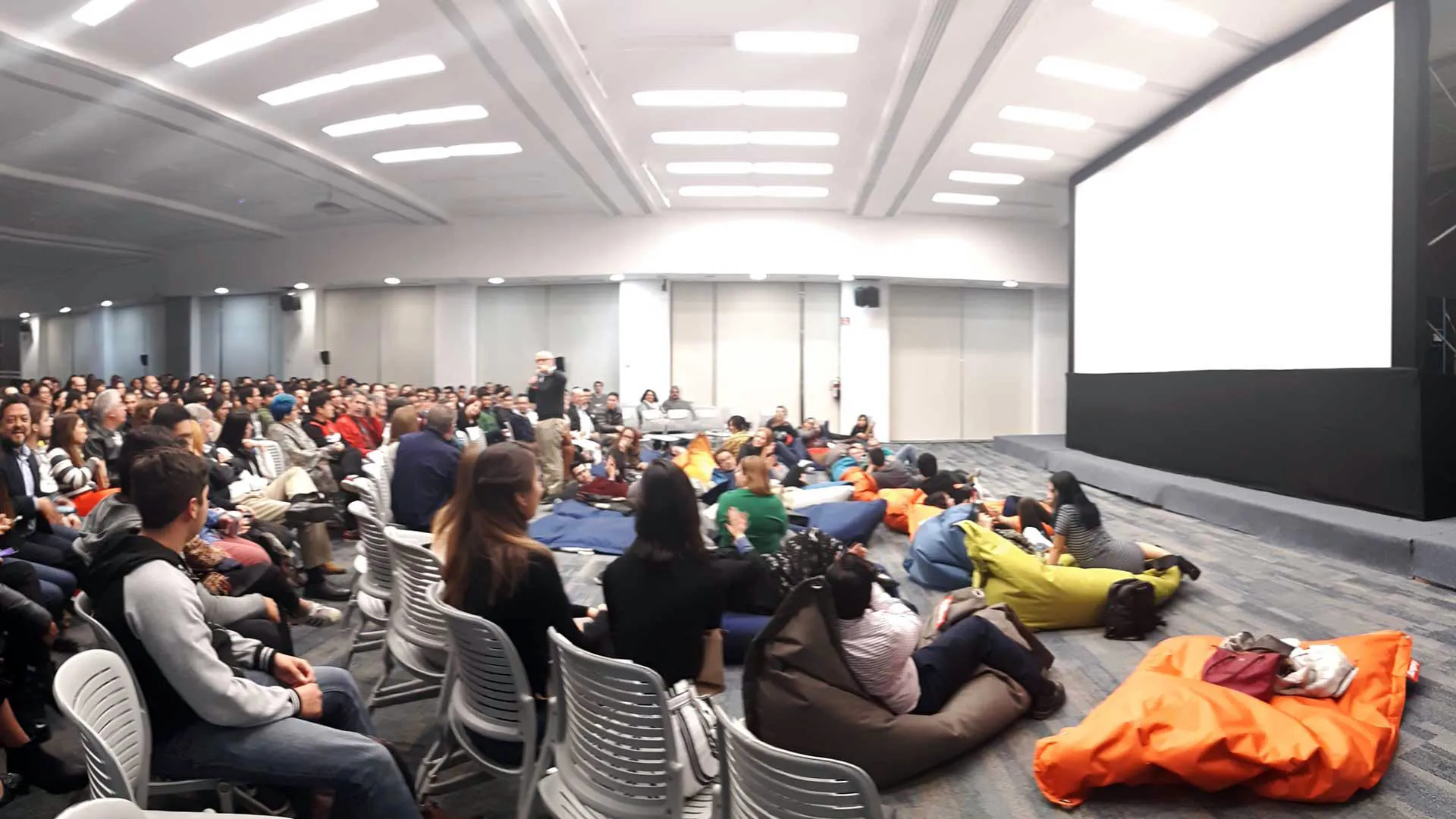 La proyección de la película Roma en el Tec de Monterrey se realizó en el Auditorio de la Escuela de Gobierno