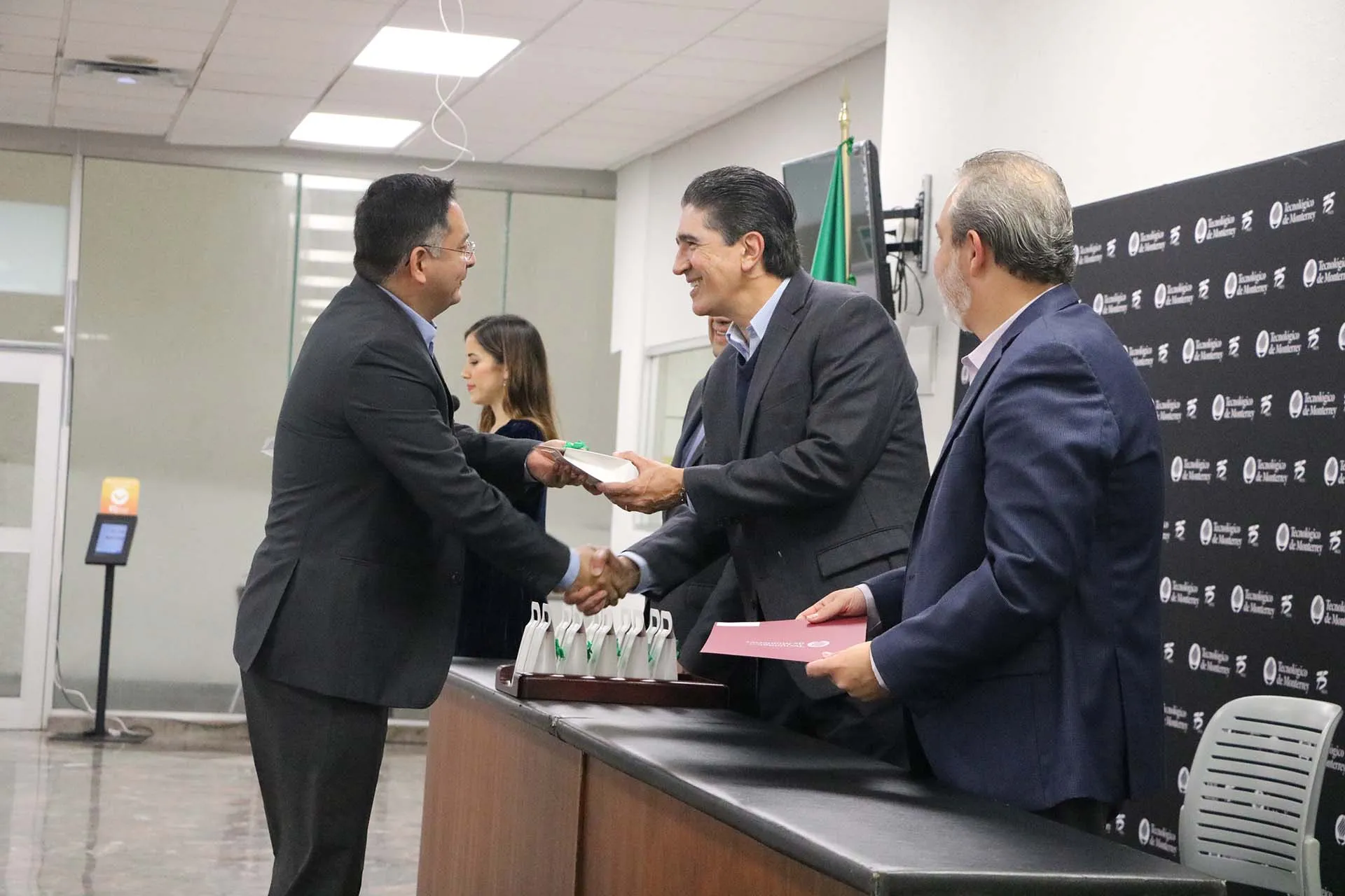 Bienvenida maestros