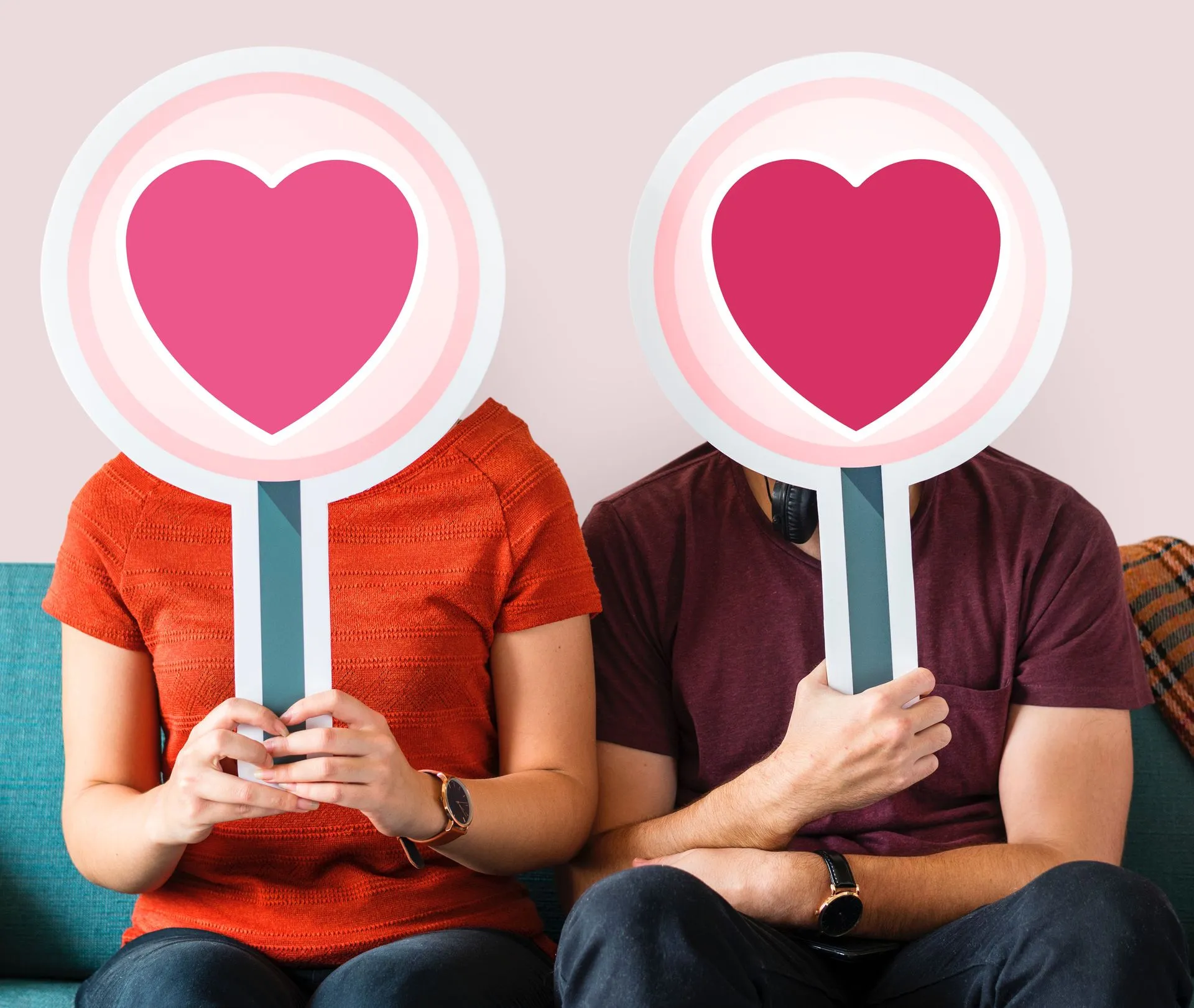 ¿Me quiere o no me quiere?, el amor en tiempos del social media 