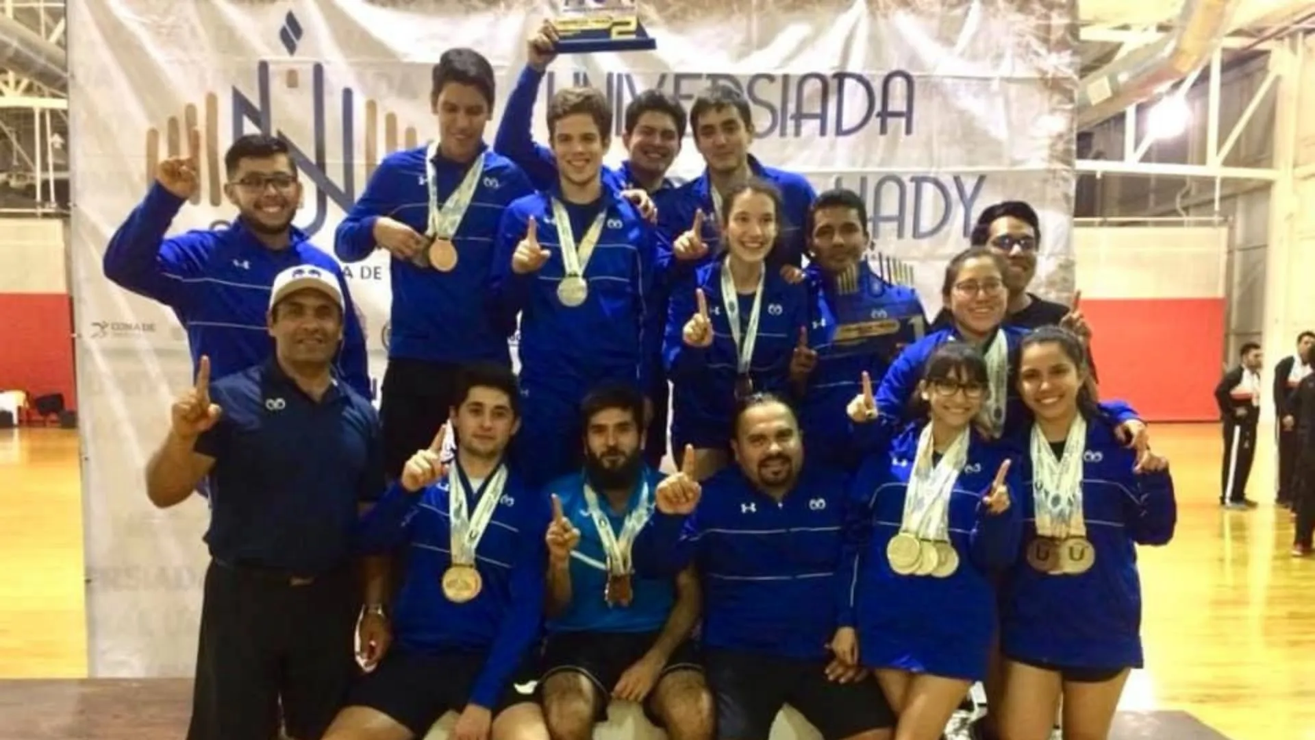 Tenis de mesa de campus Monterrey arrasa en Universiada