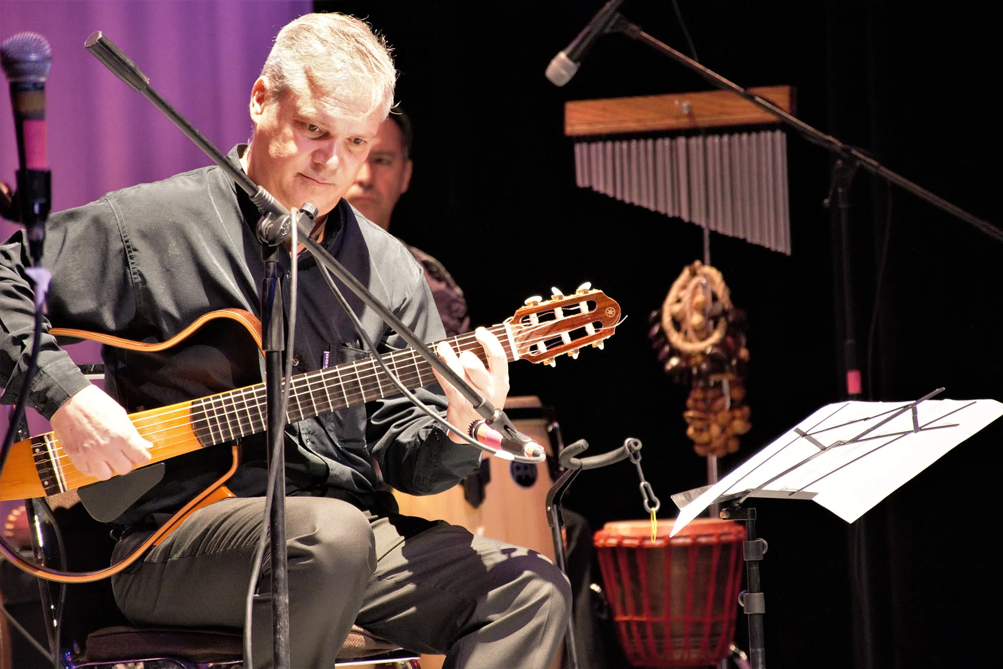 Boris Díaz durante el concierto