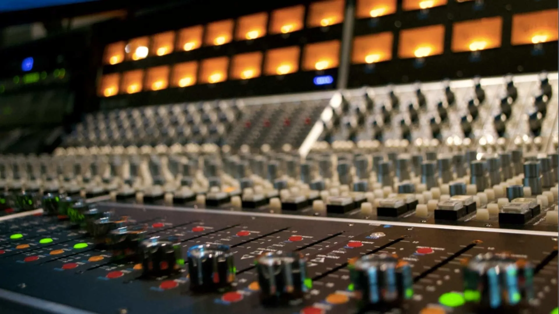 La hiperconectividad representa una buena oportunidad para artistas y productores