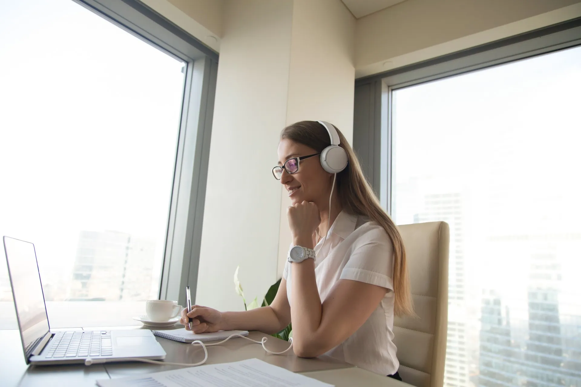 Cuida los aspectos técnicos de tu entrevista de trabajo en línea y aumenta tus posibilidades de éxito.