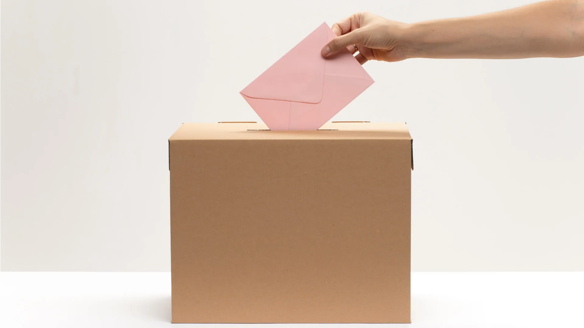 Estudiantes promueven el voto a través del foro Hermosillo Trasciende