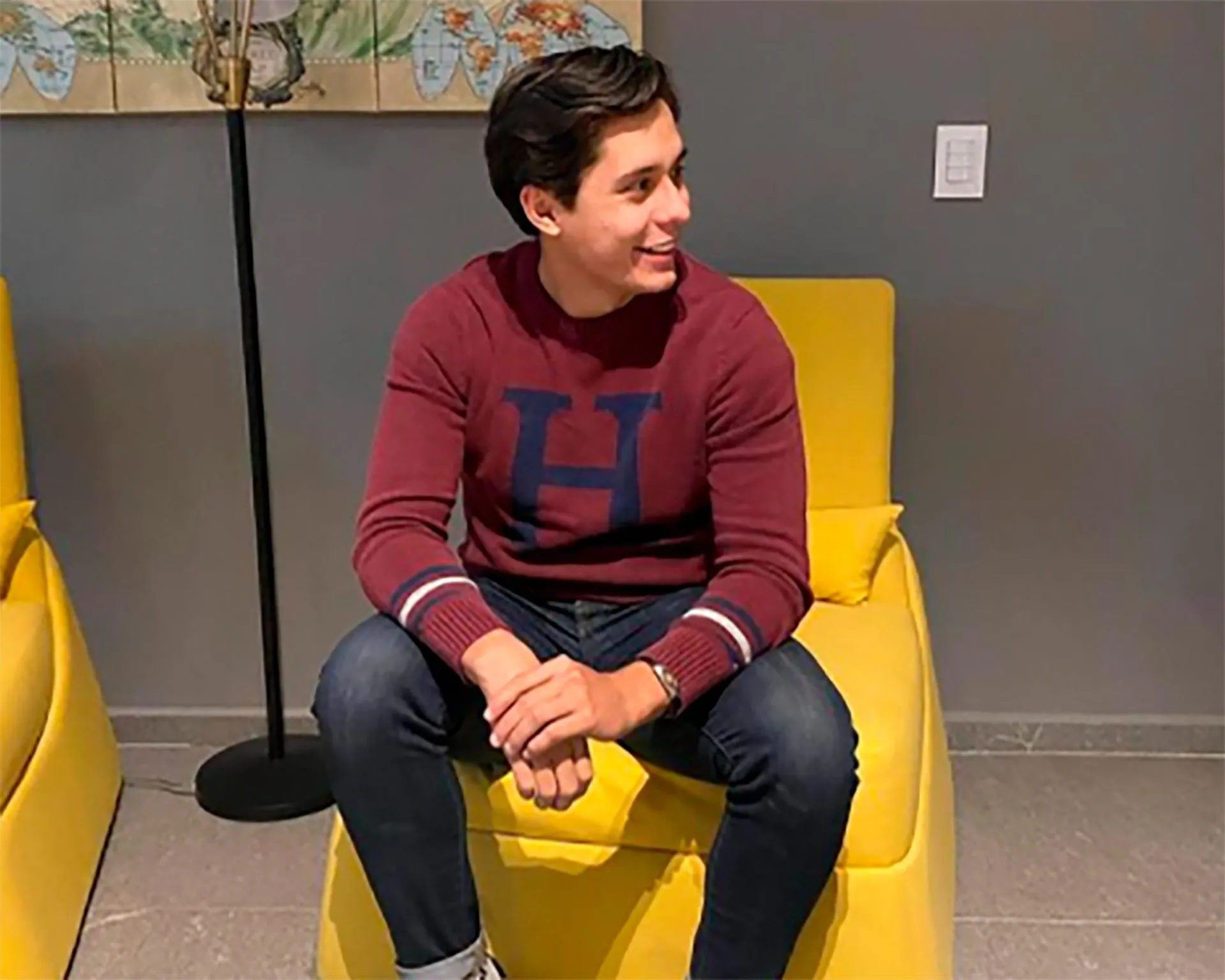 José Manuel Reyes, EXATEC, creó emprendimiento que ayuda al medio ambiente; su emprendimiento reutiliza ropa.