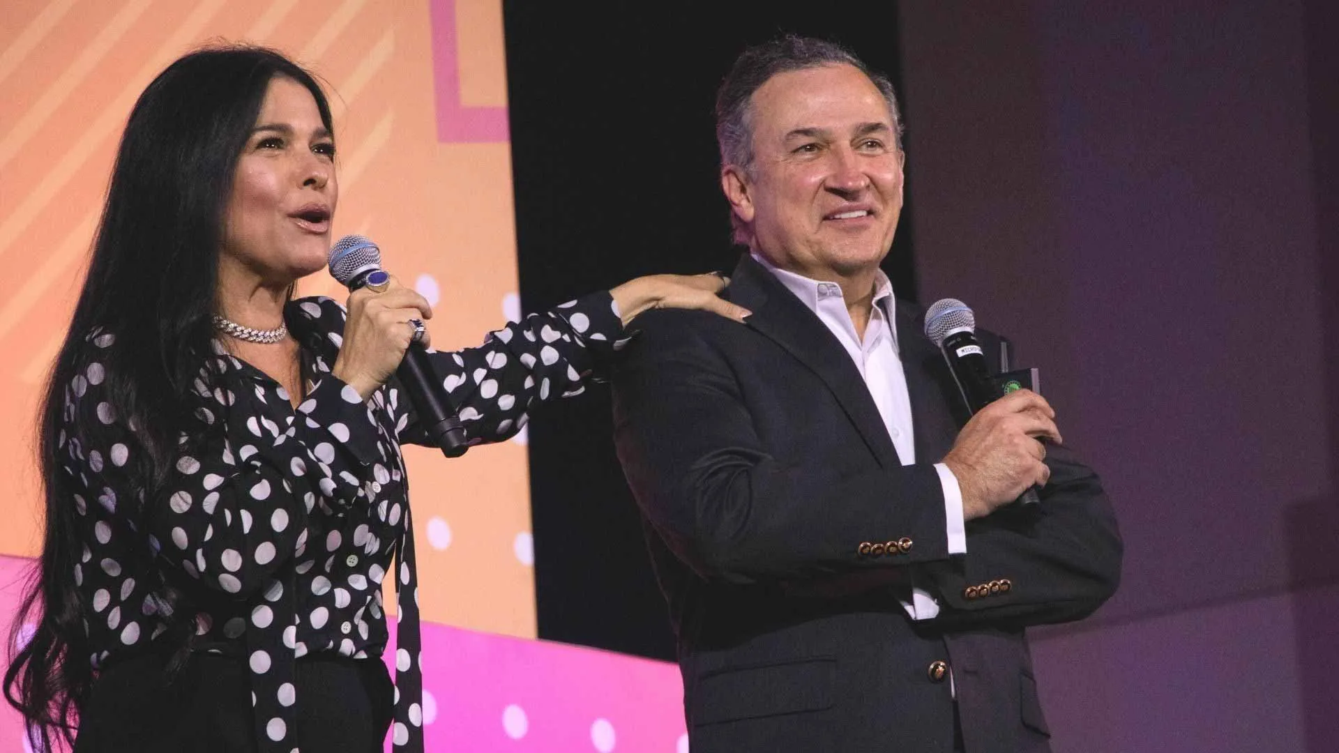 Debayle y Kourchenko dan tips para padres