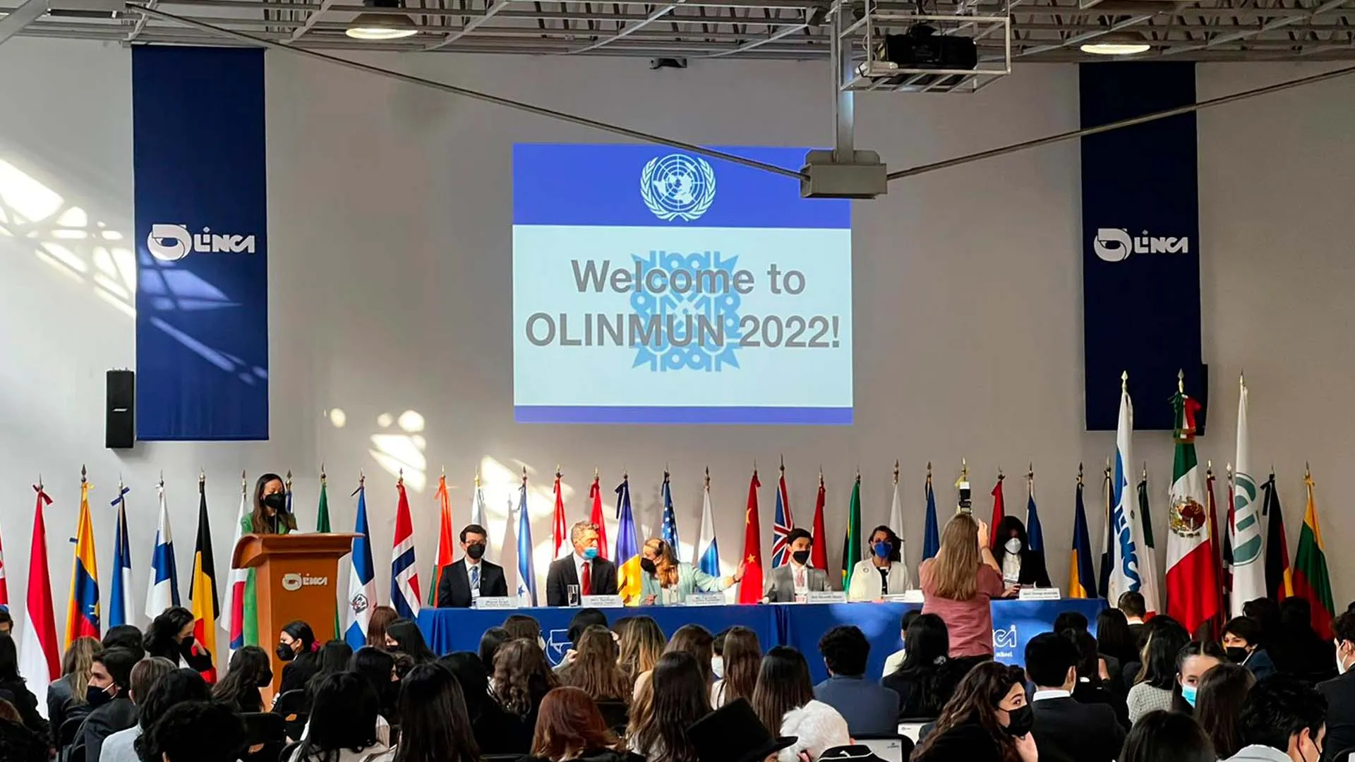 Estudiantes Tec Santa Fe reconocidos en debate bajo Modelo ONU