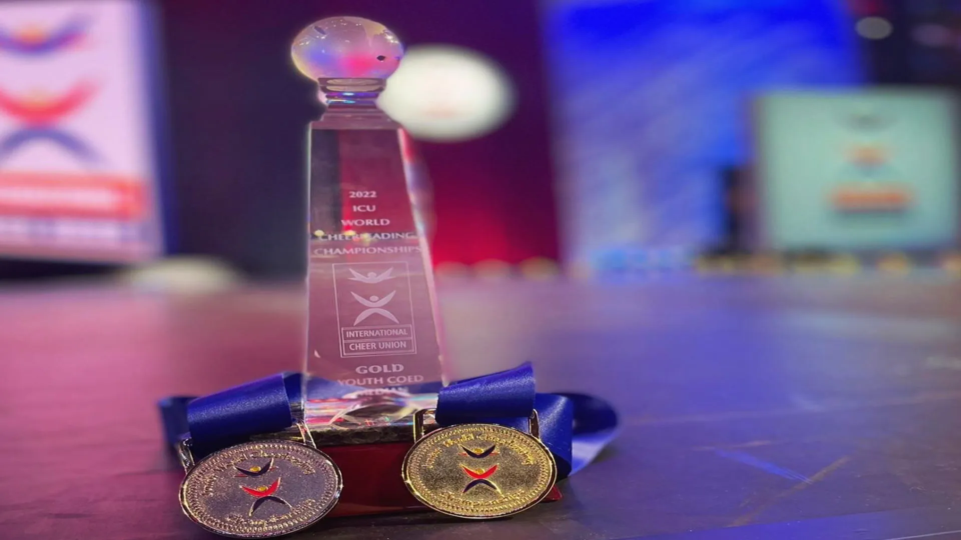 Gana campeonato mundial de porras entrenador del Tec