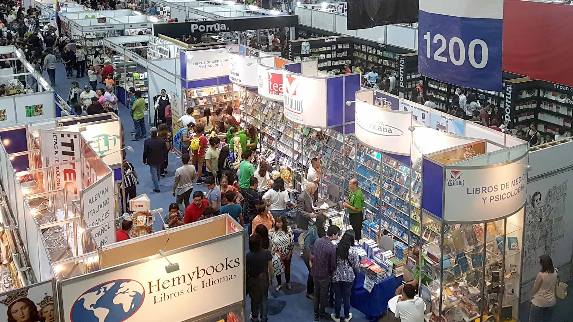 Escritores, hologramas y talleres en la Feria del Libro del Tec