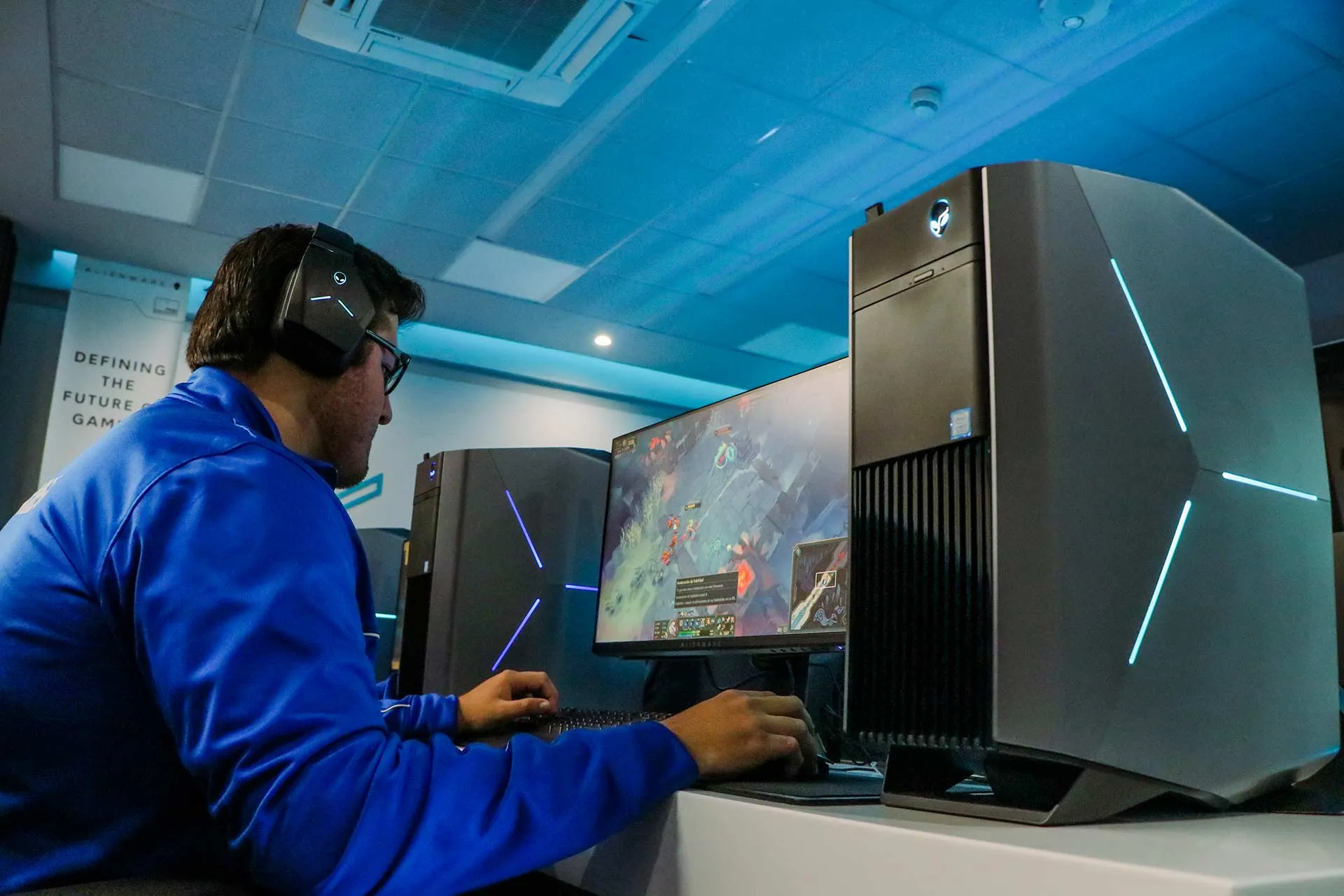 Alejandro es jugador de esports del Tec Guadalajara, bicampeón Conadeip y MVP.