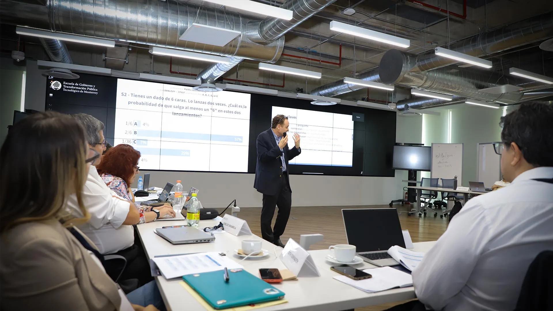 Profesores del Tec participan en taller de técnicas para el aprendizaje efectivo, con especialista de Harvard