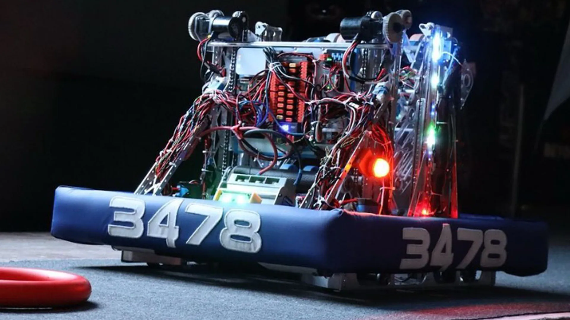 Michelangelo, el robot de esta temporada del equipo LamBot