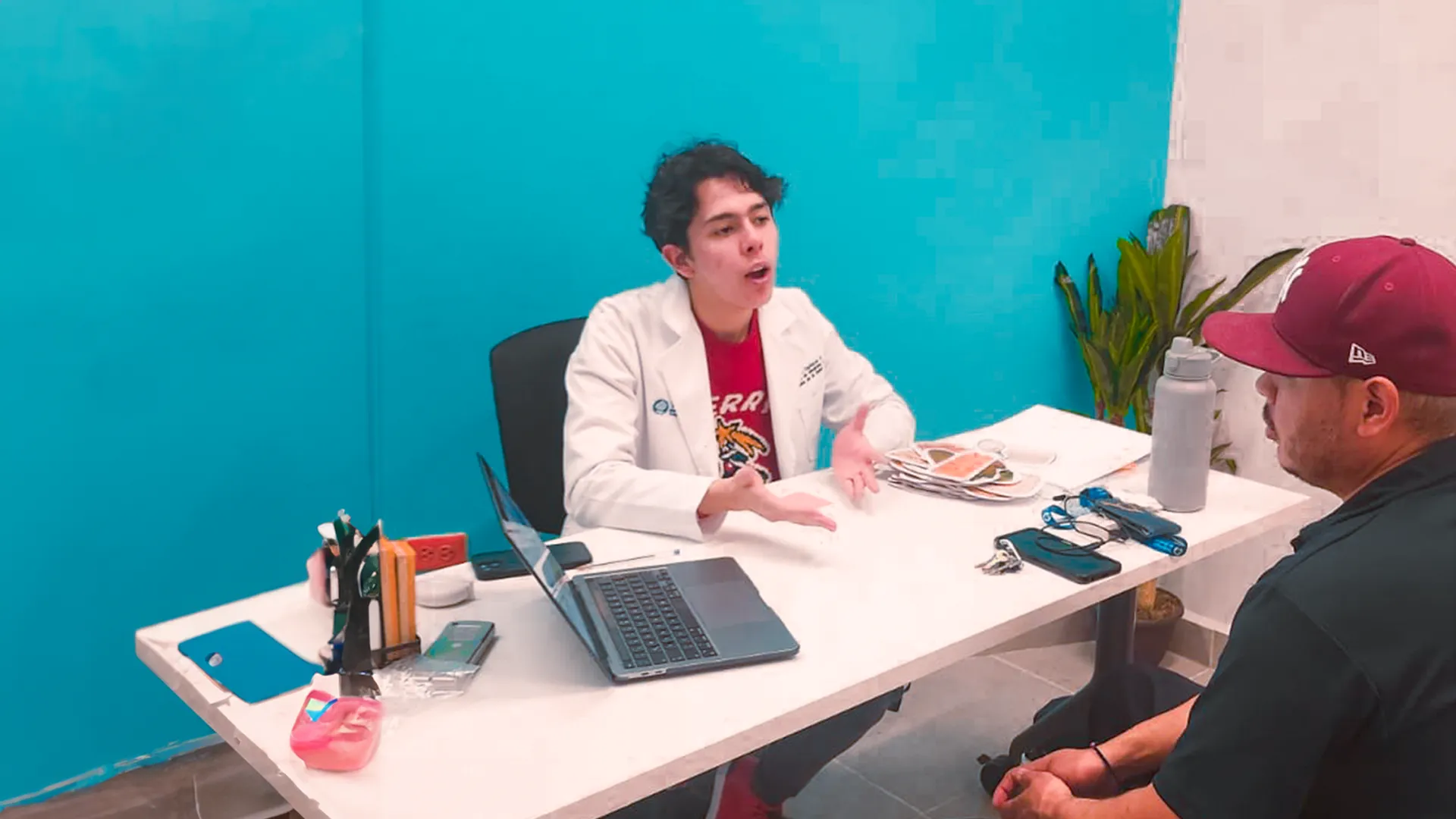 Alumnos fomentan la atención cardiometabólica en colaboradores del Tec