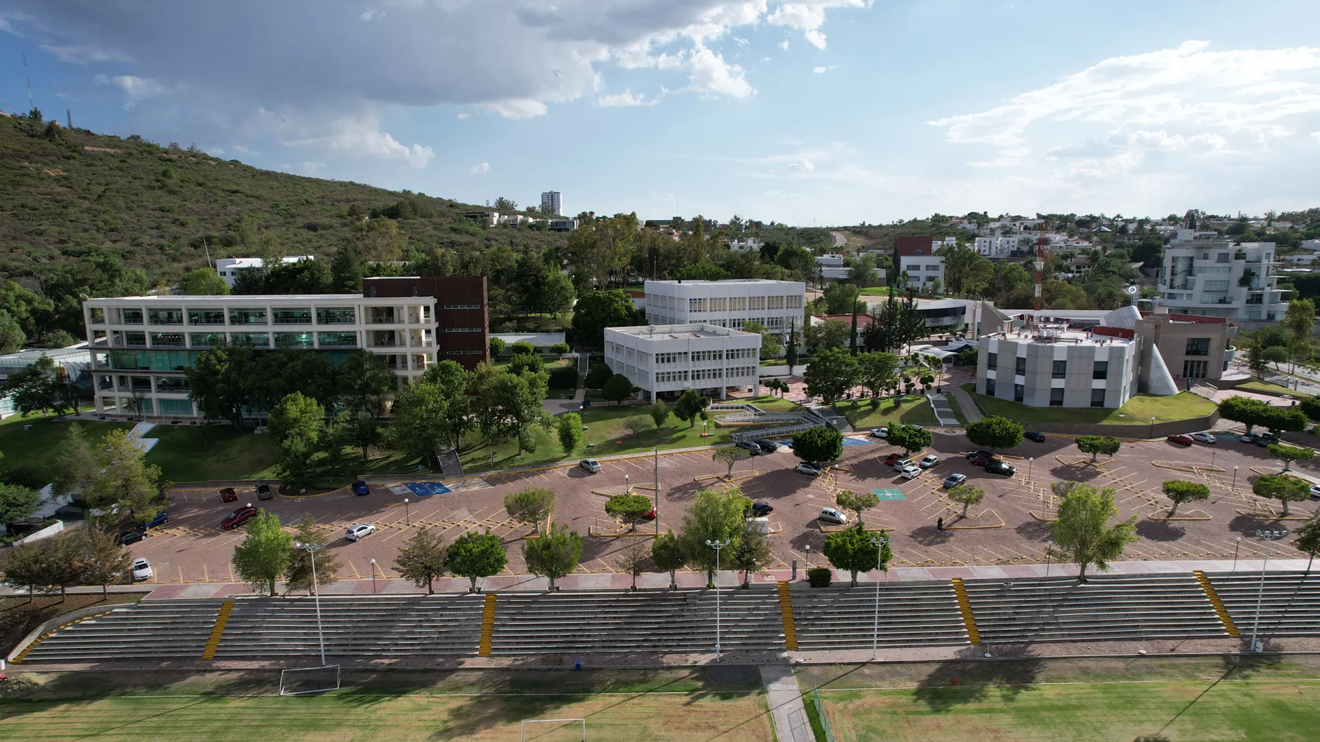 Campus León