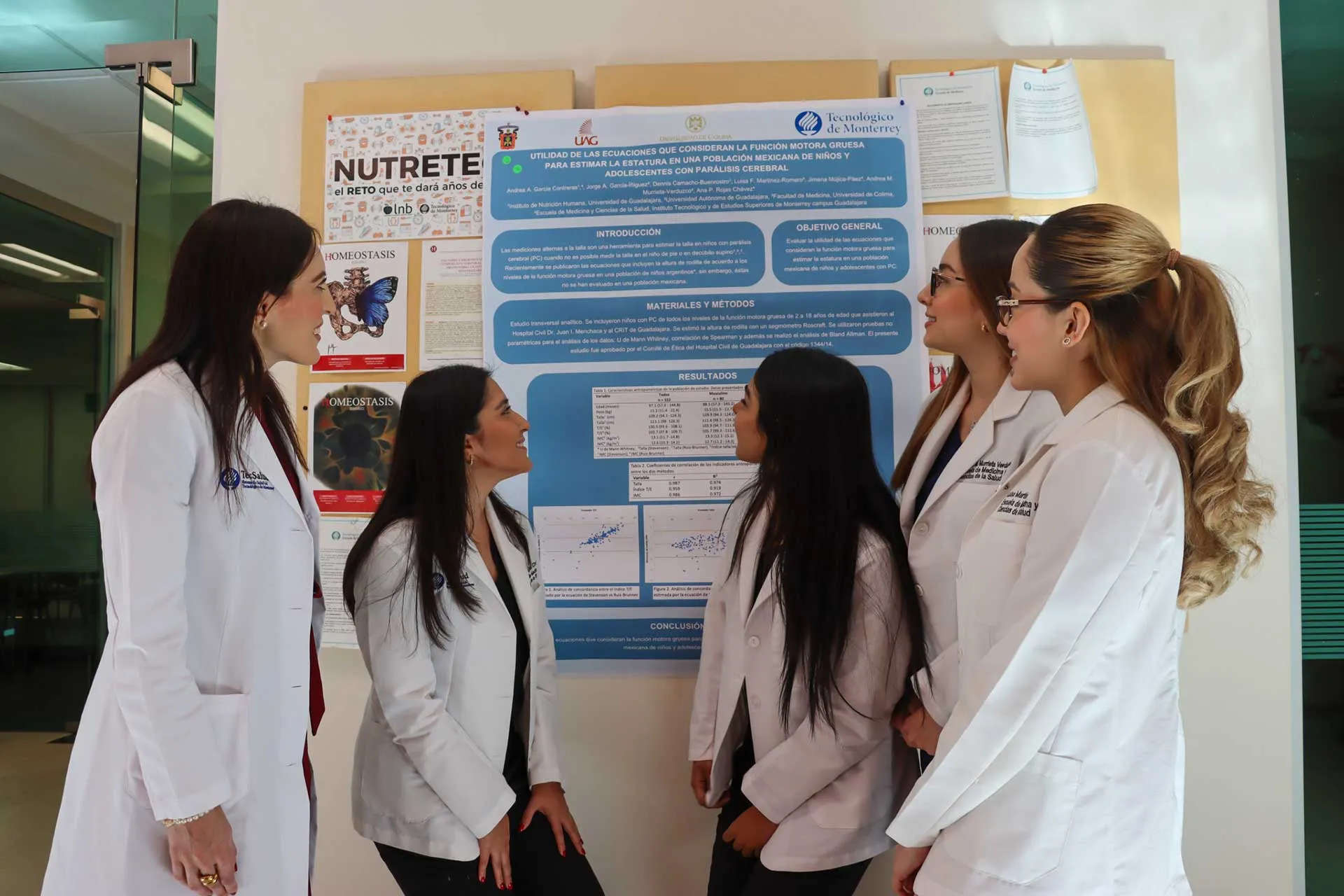 Invesitigación en nutrición sobre niños con parálisis, realizada por equipo de alumnas del Tec Guadalajara. 