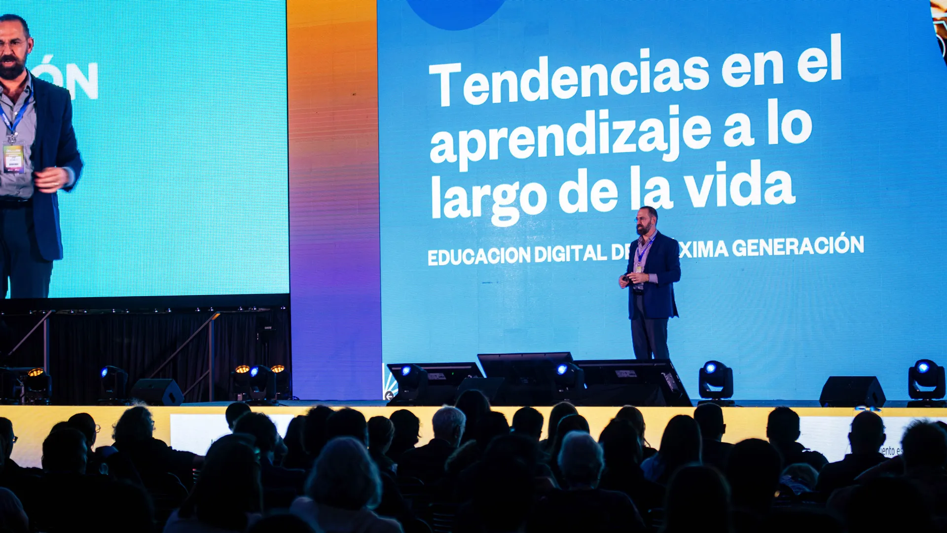 "Universidades deben impulsar aprendizaje a lo largo de la v