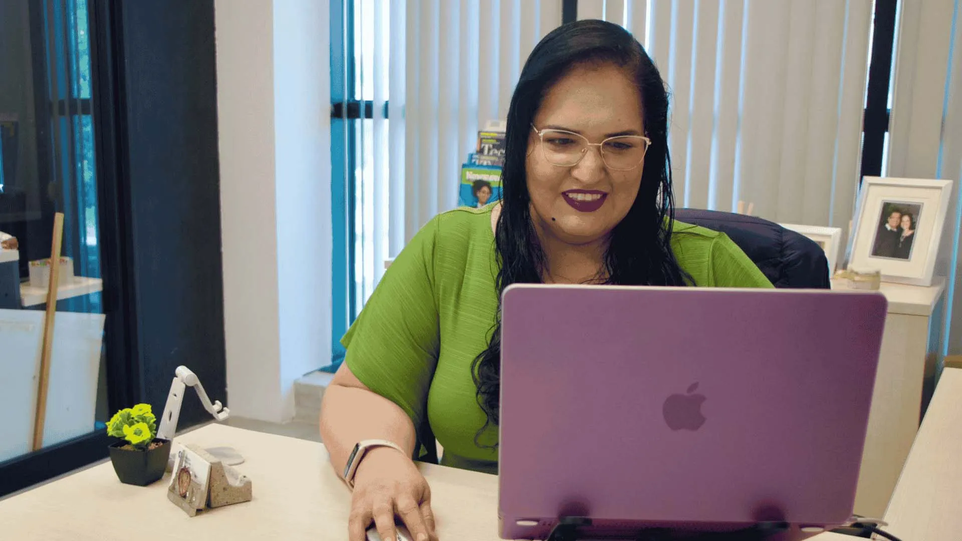Maestra colabora como diseñadora de la concentración de Negocios Conscientes