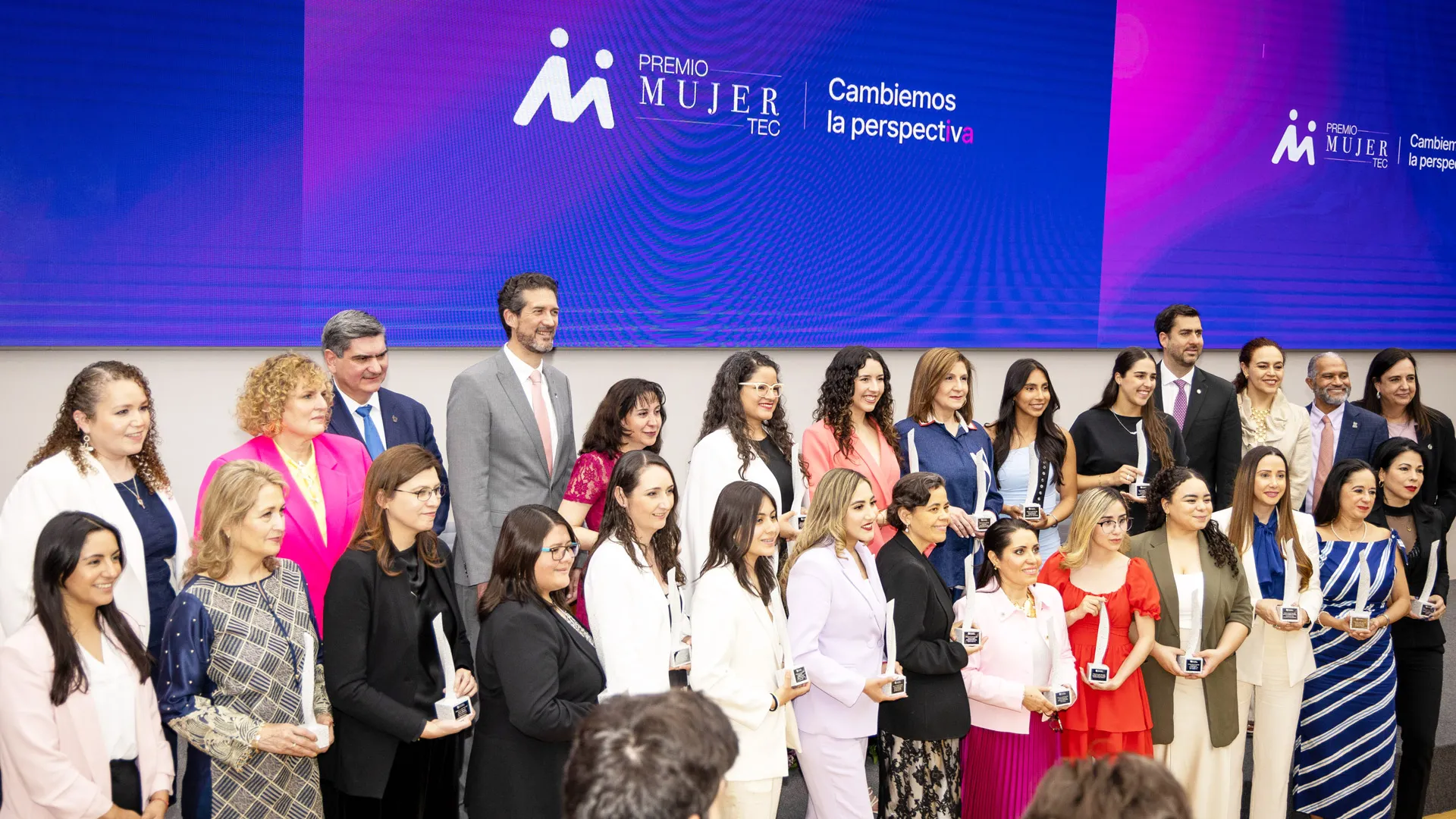 ceremonia de premiación Premio Mujer Tec 2025
