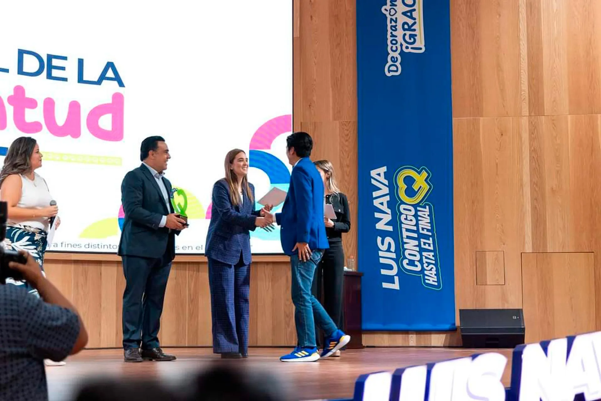 EXATEC Luis Alberto Bravo obtuvo el Premio Municipal de la Juventud por su trayectoria académica y compromiso con la sociedad. 