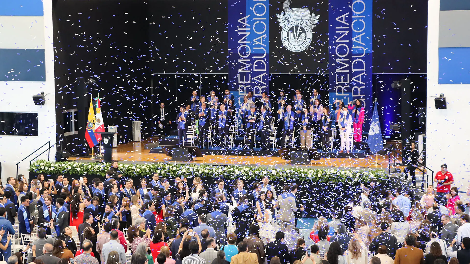 Ceremonia de graduación Junio 2025