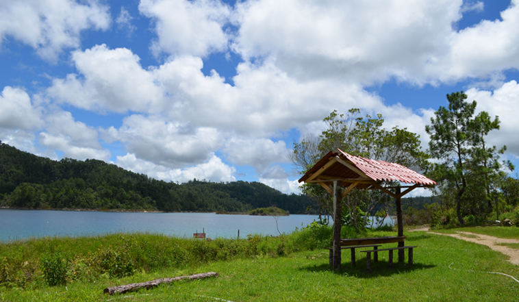 Lago Tziscao, perteneciente a la cooperativa "Lagos de Colores"