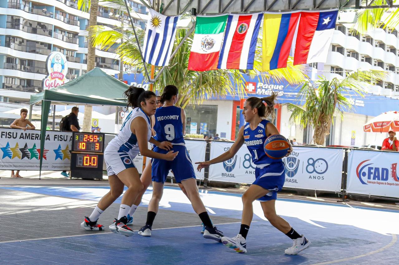 FISU-América-Tec-de-Monterrey-basquetbol-Borregos