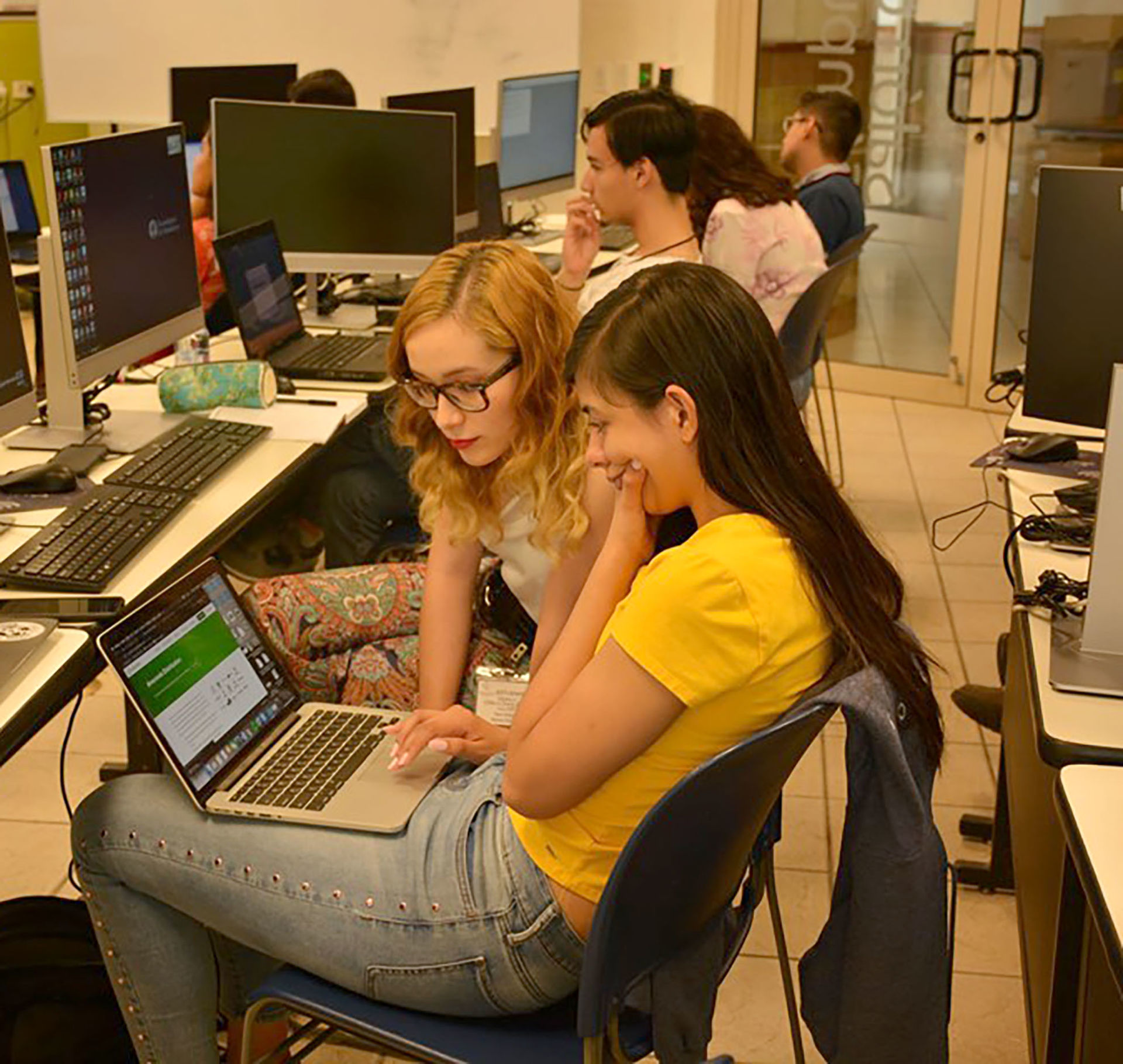 Prácticas en el laboratorio de cómputo