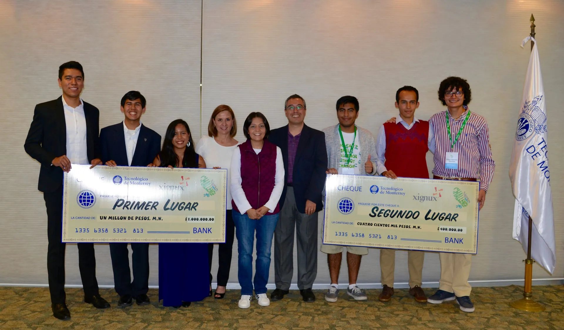 Ganadores del primer y segundo lugar del Xignux Challenge 2018