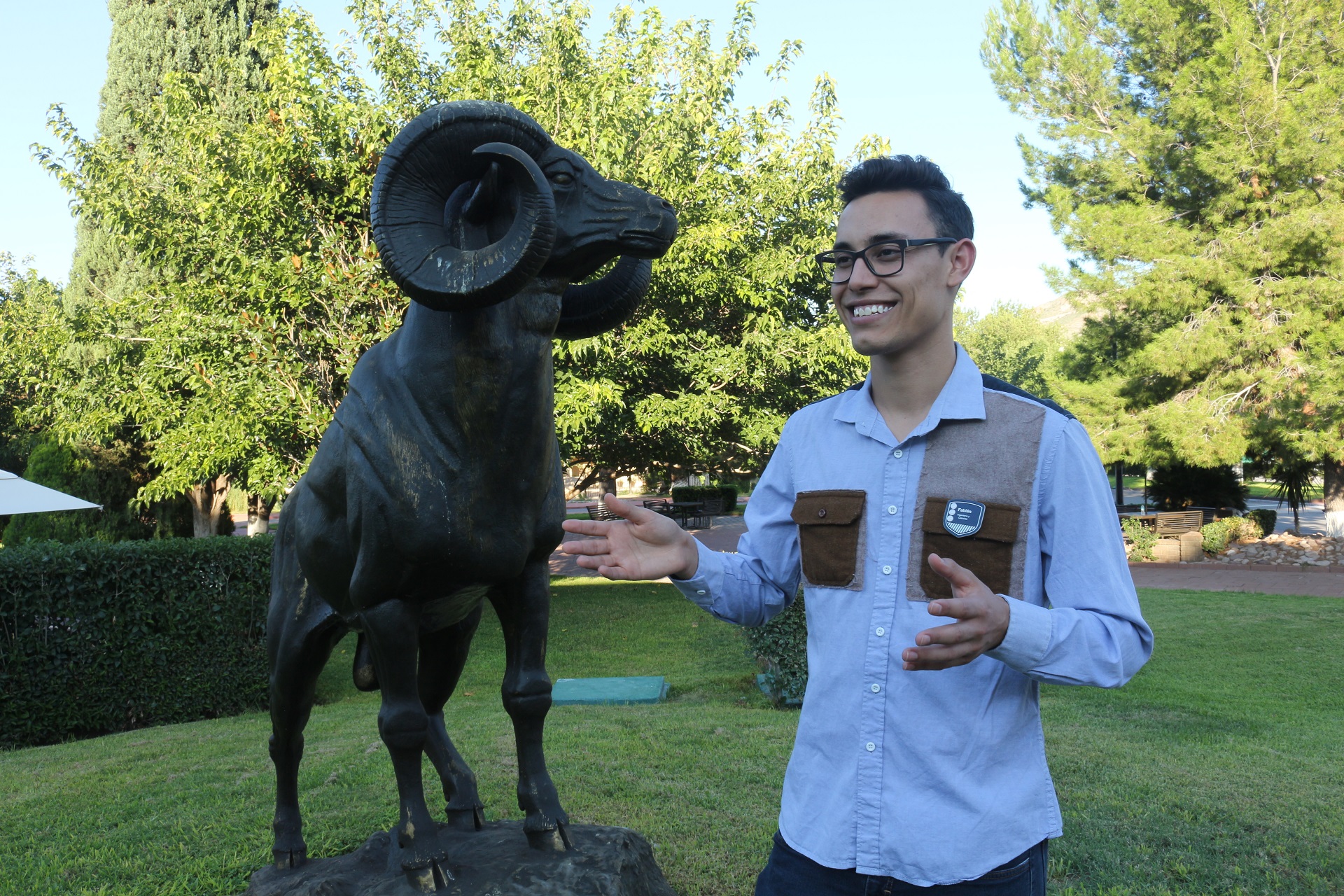 Fabián está a punto de graduarse