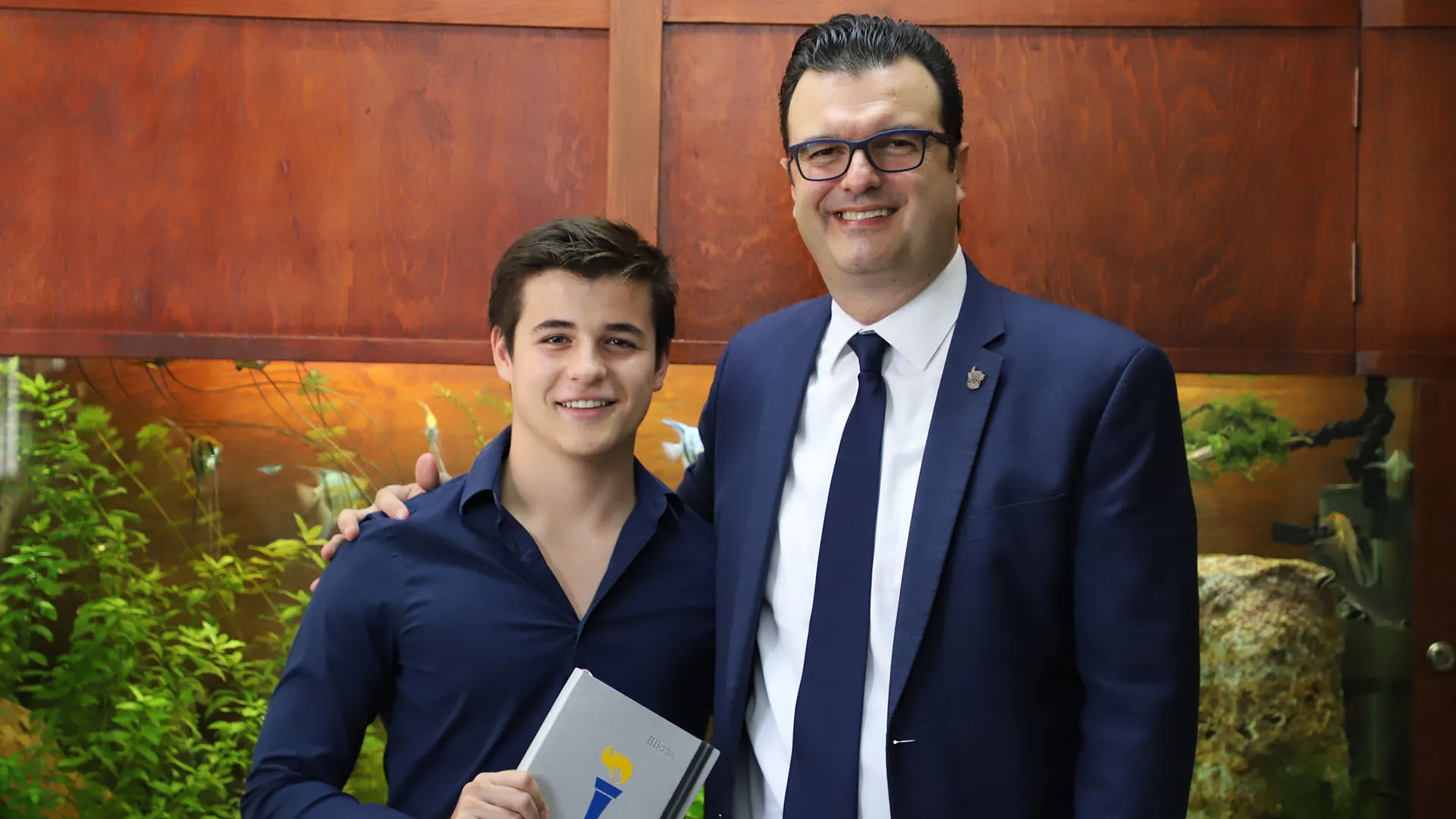 Con proyecto sobre platos biodegradables gana Beca de Emprendimiento