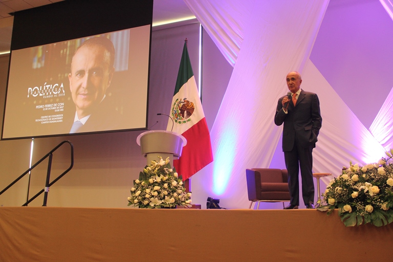 A lo largo de 2 días se tuvieron presentaciones del ámbito político, privado, académico, medios de comunicación y sociedad civil.