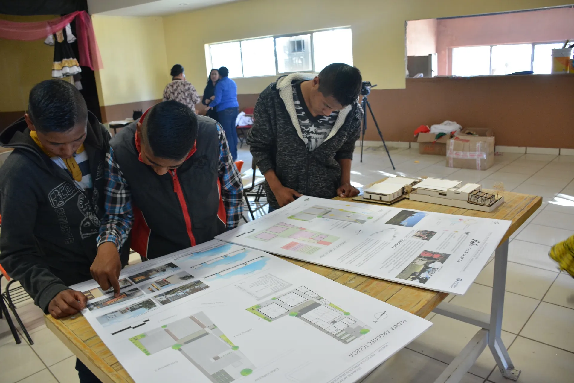 Los alumnos del Telebachilleraro conocieron los proyectos