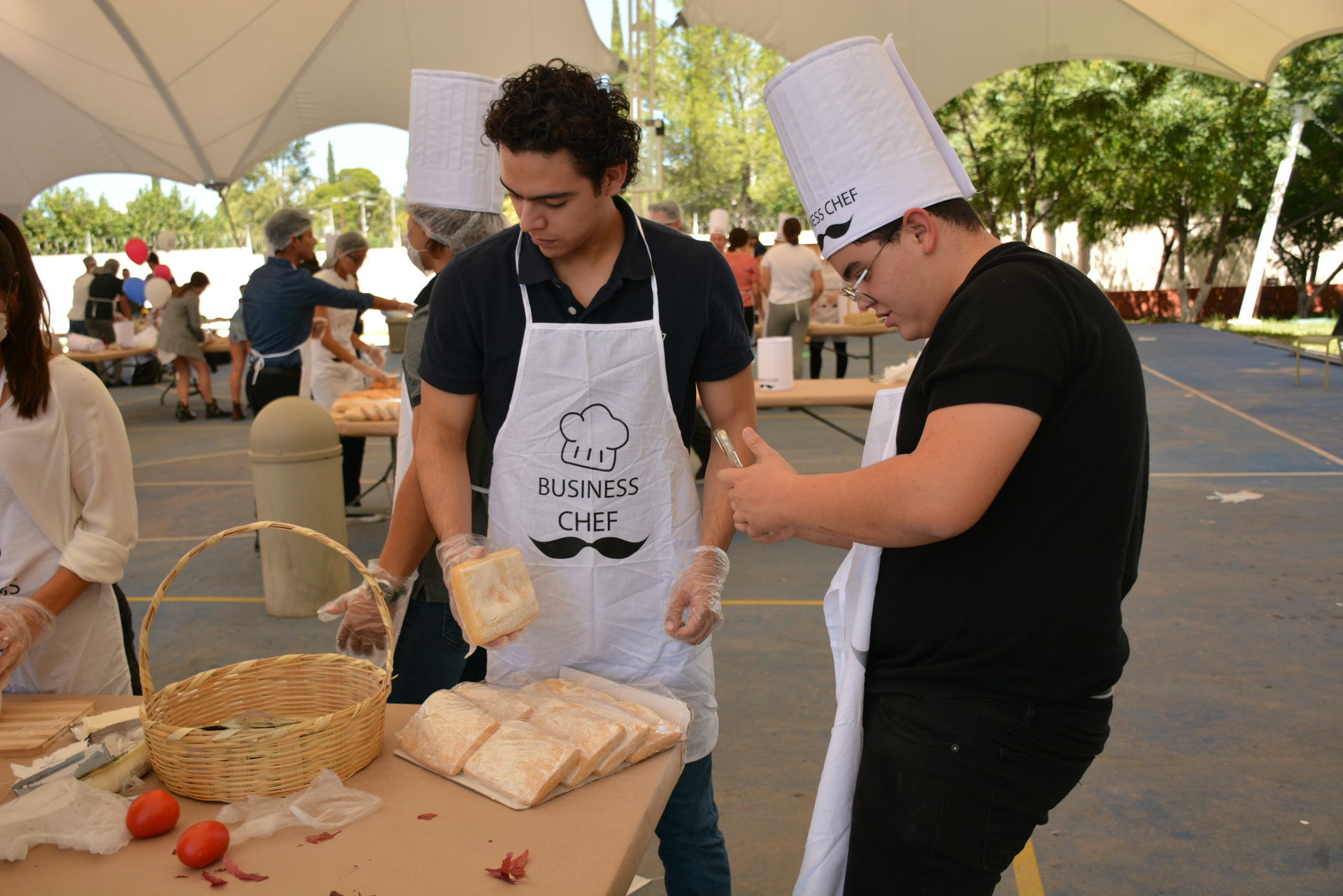 Concurso de MasterChef en el tópico de negocios. 