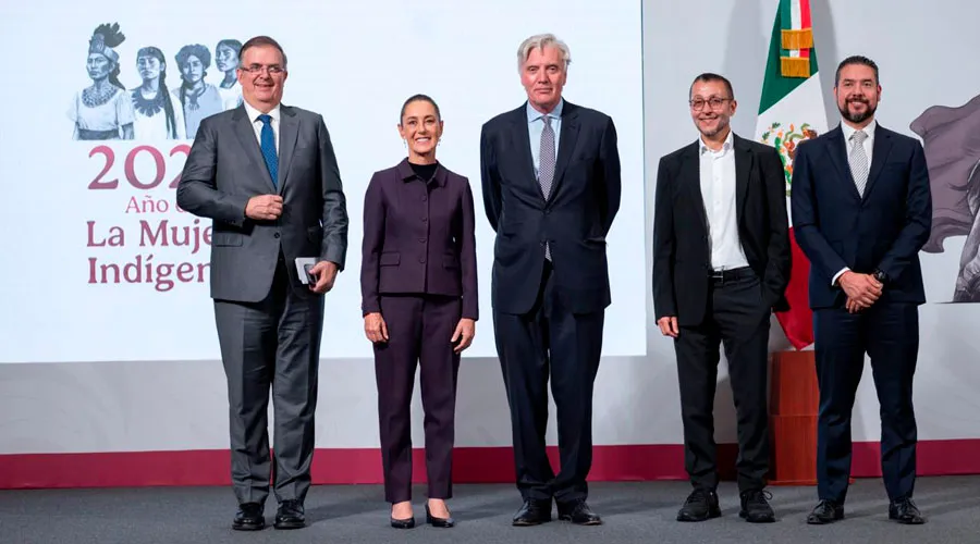 EXATEC Luis Lugo del Tec de Monterrey en Quer&eacute;taro encabeza la creaci&oacute;n de un campus de centros de datos que se convertir&aacute; en el m&aacute;s grande de Am&eacute;rica Latina. 