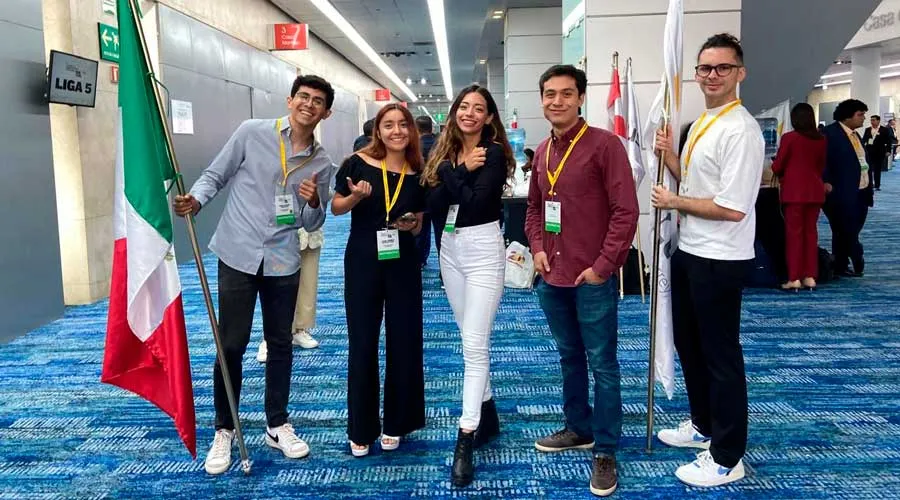 EXATEC campus Querétaro desarrollan biopolímero a partir de residuos de plátano