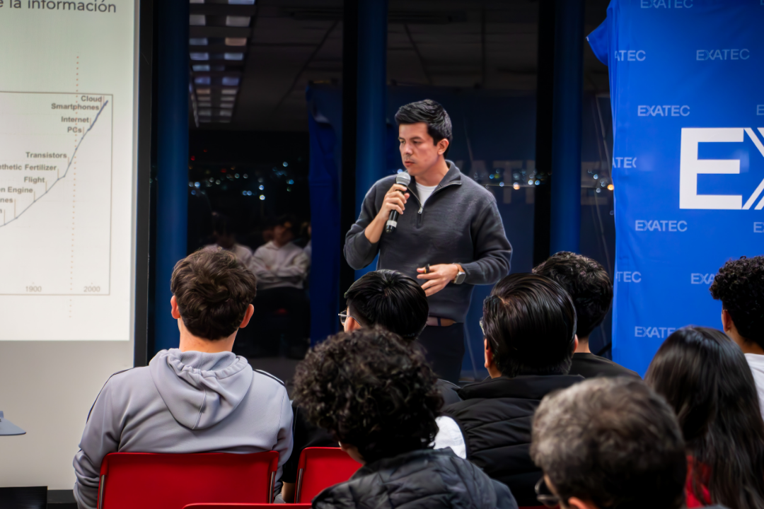 Alexander Guerra, vicepresidente de Estrategia de Canales Digitales en Grupo Elektra (Grupo Salinas).