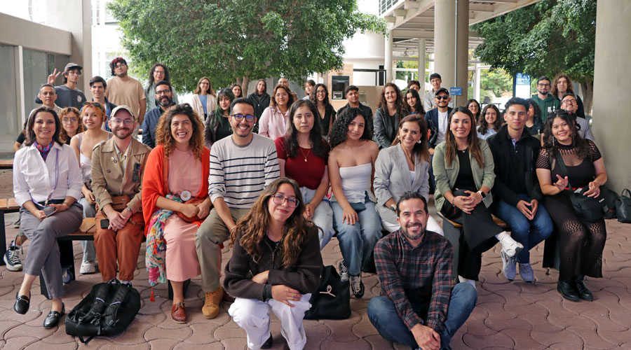 Estudiantes de diseño gráfico de diversas Instituciones reflexionaron sobre desafíos sociales, ambientales y tecnológicos, además de participar en un Hackaton sobre el cuidado del agua.