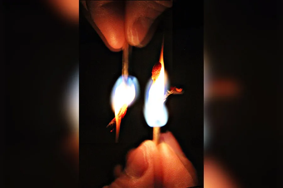 Fotografía concurso, cerillos prendidos