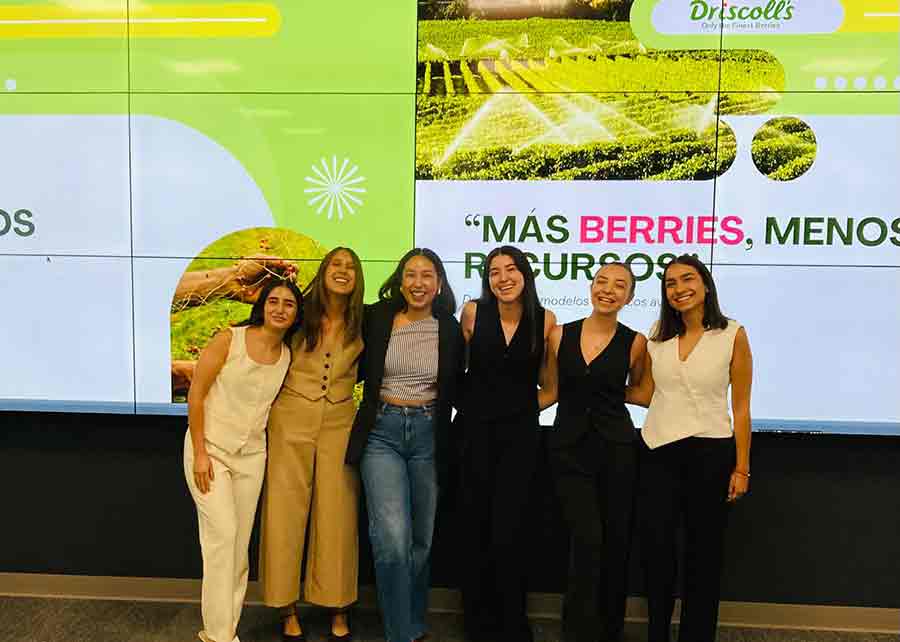 Estudiantes del Tec Guadalajara predicen con IA uso agropecuario de agua.