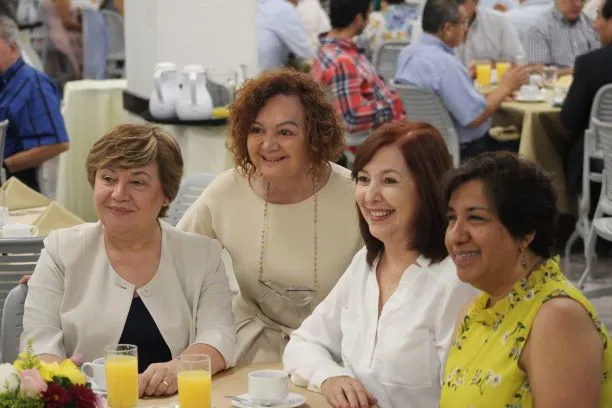 Profesores-campus-Monterrey-Tec