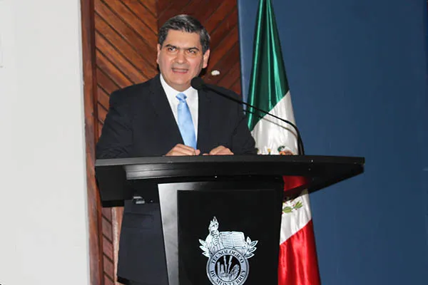 Dr. David Garza, rector del Tecnológico de Monterrey