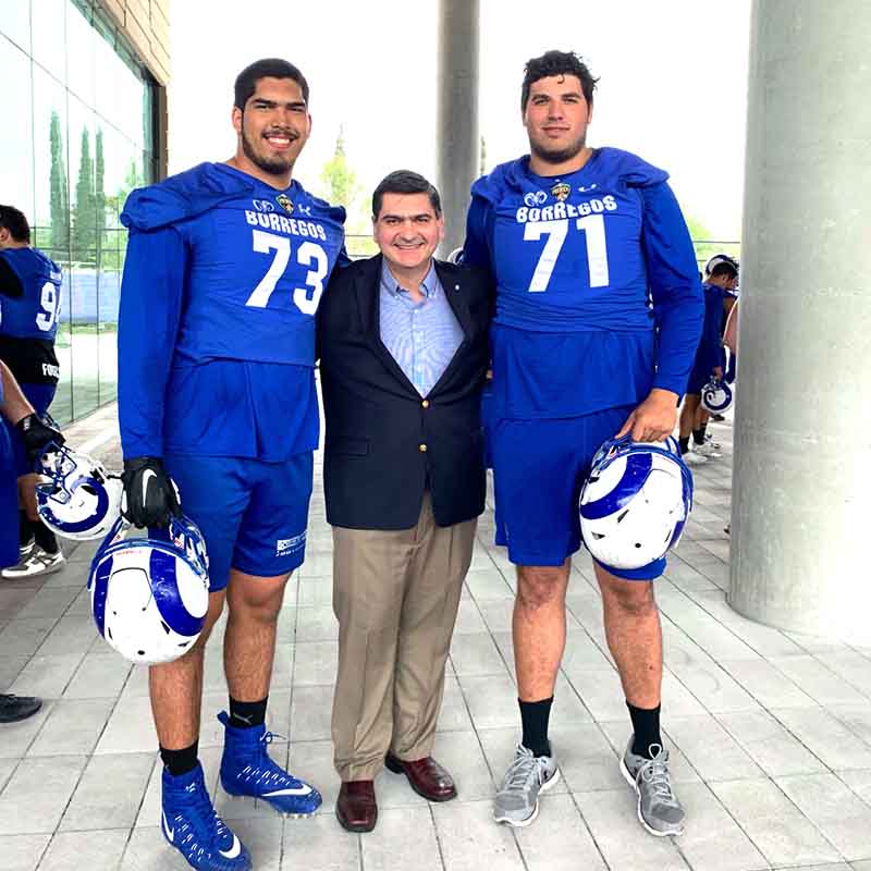 Isaac Alarcón en la NFL