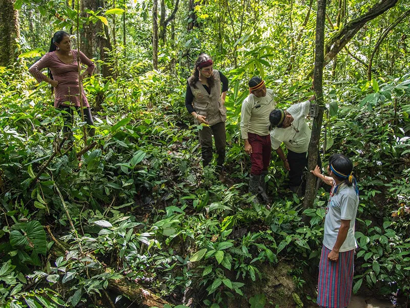 Alumnos visitan la amazonia ecuatoriana