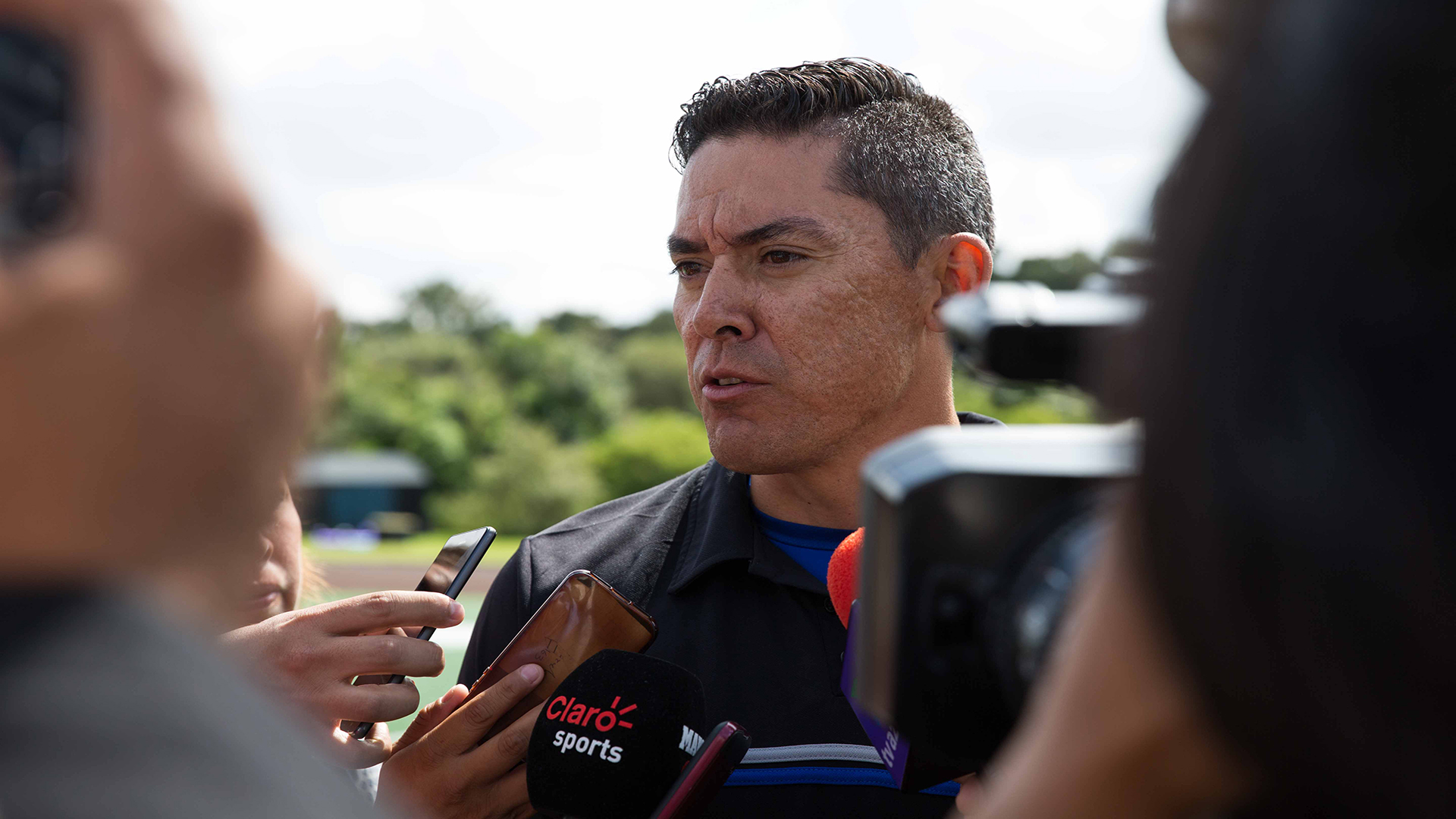 El coach Lira será parte del staff de entrenadores